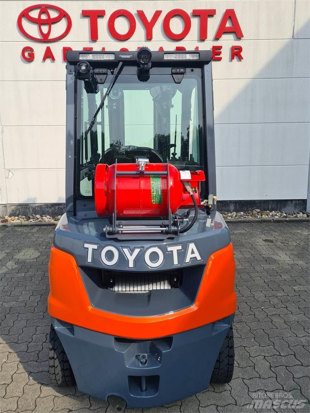 Toyota 02-8FGF25 天然气叉车