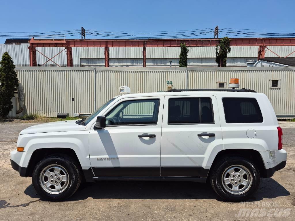Jeep Patriot 皮卡车