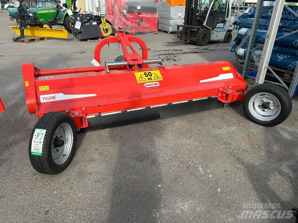 Maschio Tigre 300 牧场割草机和切顶器