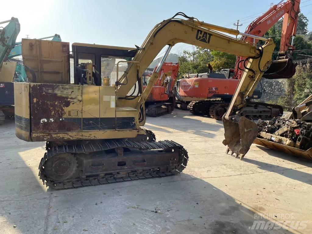 CAT E 70 B 履带挖掘机