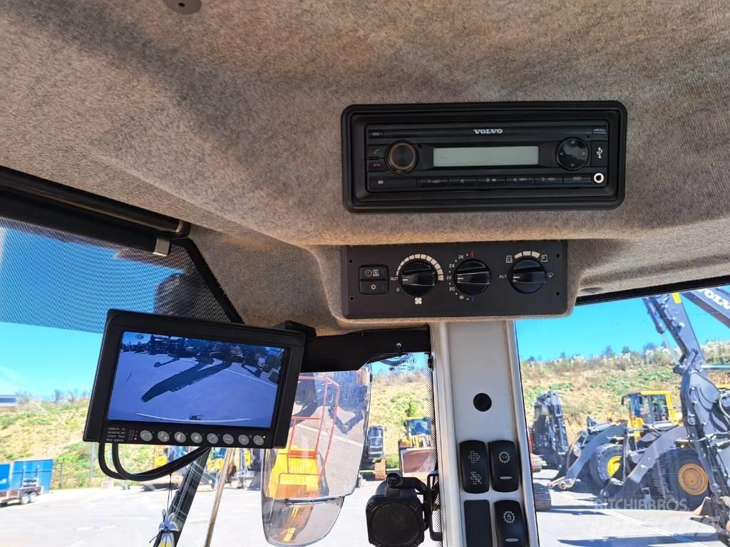 Volvo L 220 H 轮式装载机