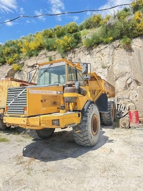 Volvo A 25 C 铰接式自卸车