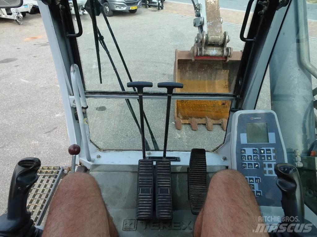 Terex TC260LC 履带挖掘机