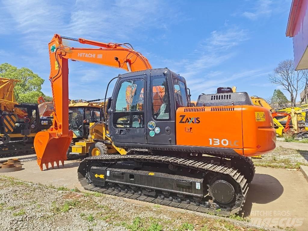 Hitachi ZX 130 履带挖掘机