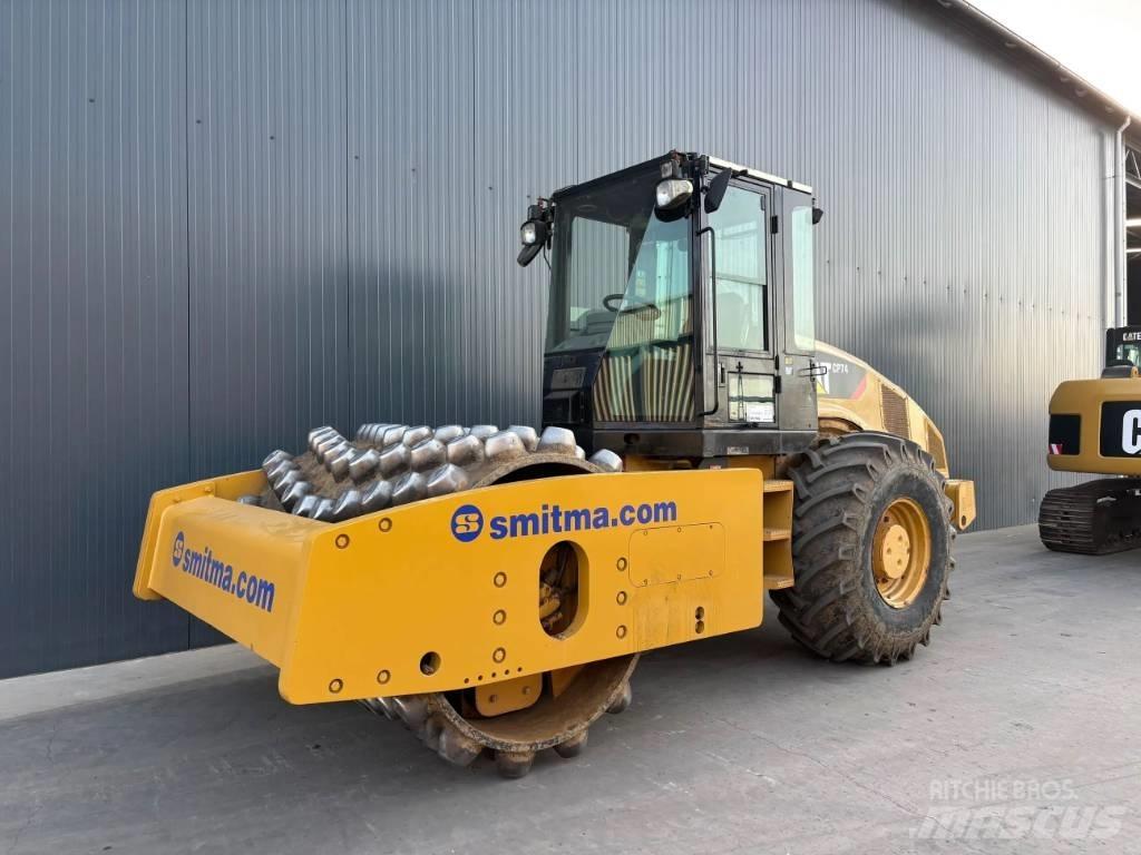 CAT CP74 单轮压路机