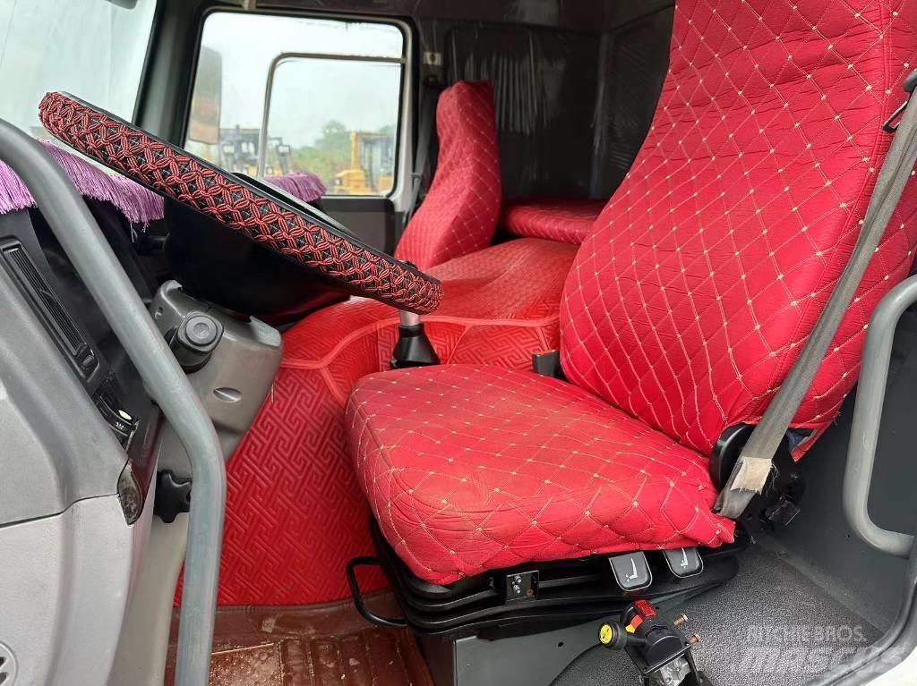 Howo 8*4 371hp 自卸式货车