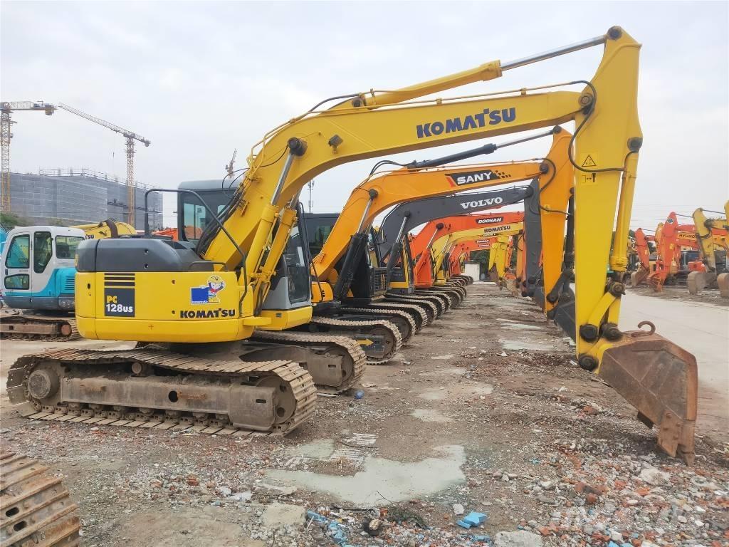 Komatsu PC 128 US 中型挖掘机