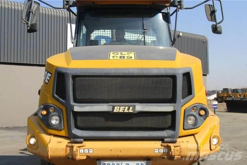 Bell B20E 6X4 铰接式自卸车