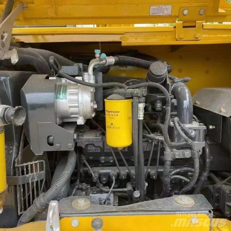 Komatsu PC70 履带挖掘机