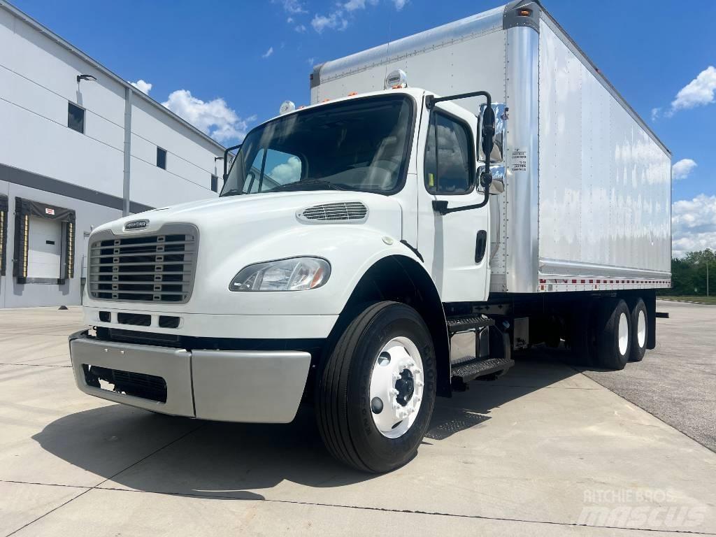 Freightliner M 106 厢式货车