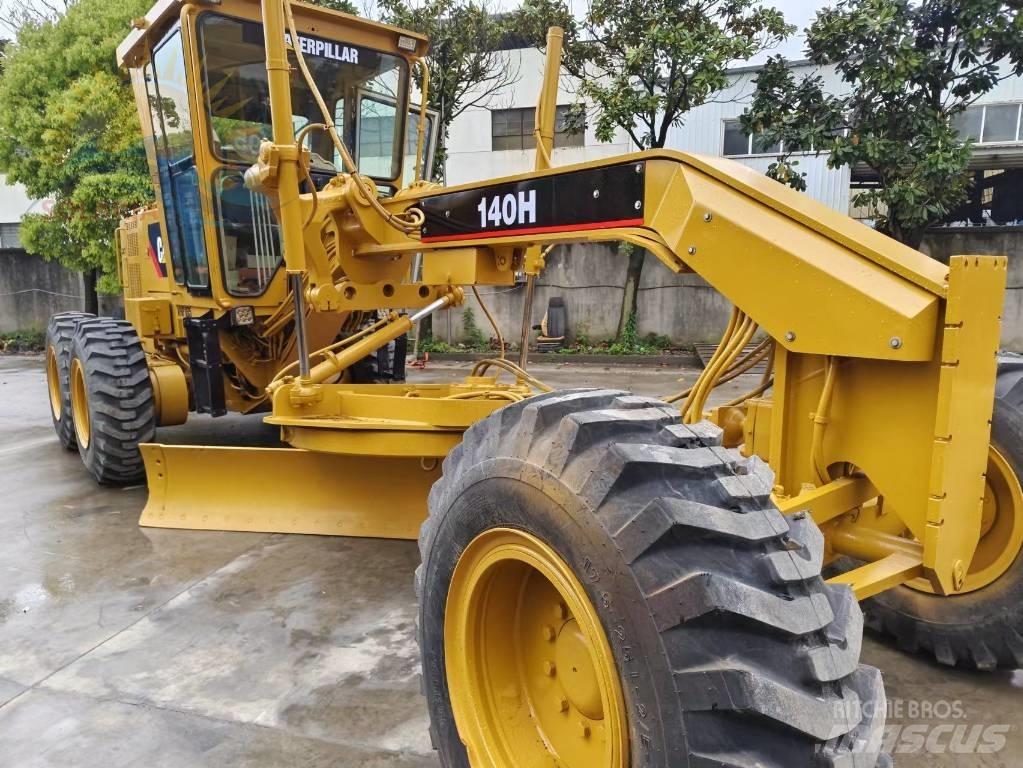 CAT 140 H 平地机/推土机