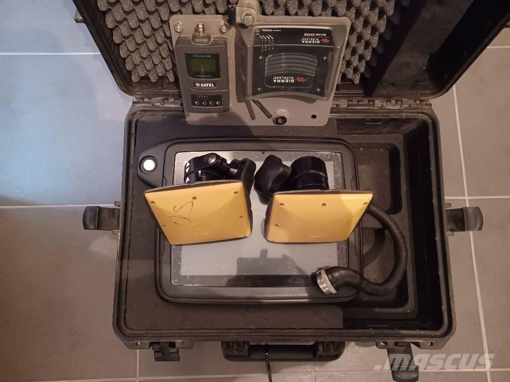 Komatsu PC 210 LC 履带挖掘机