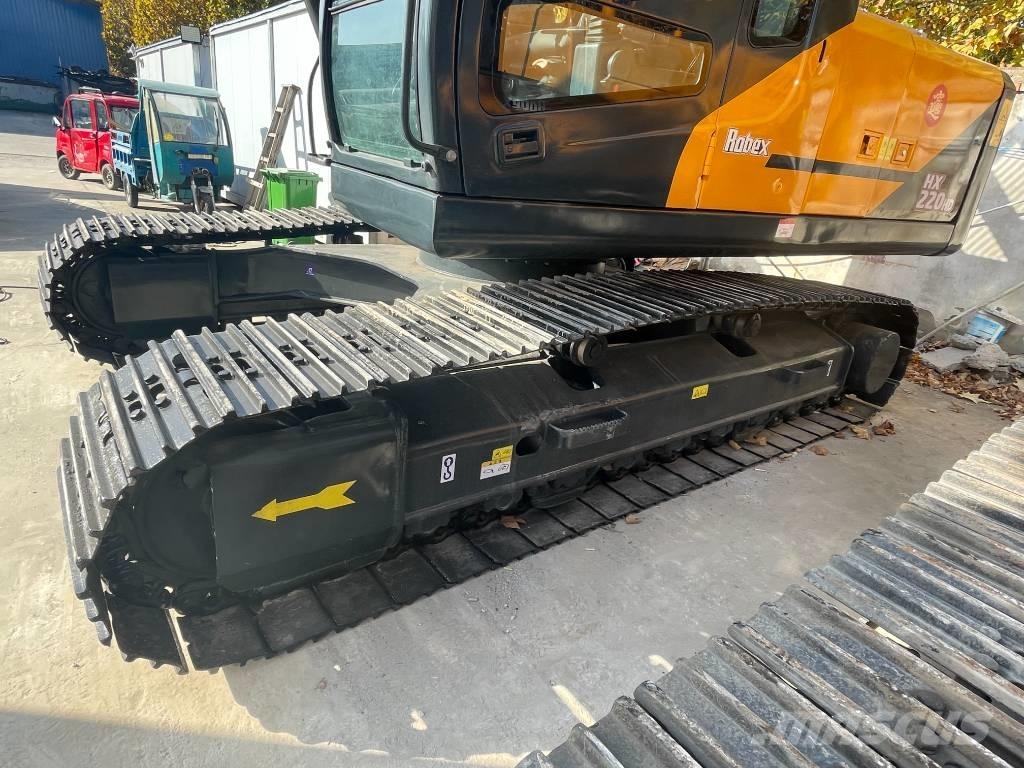 Hyundai HX 220 履带挖掘机