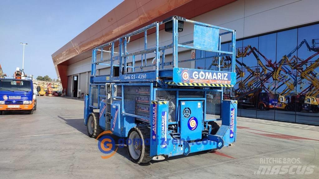 Genie GS 4390 RT 剪叉式升降机