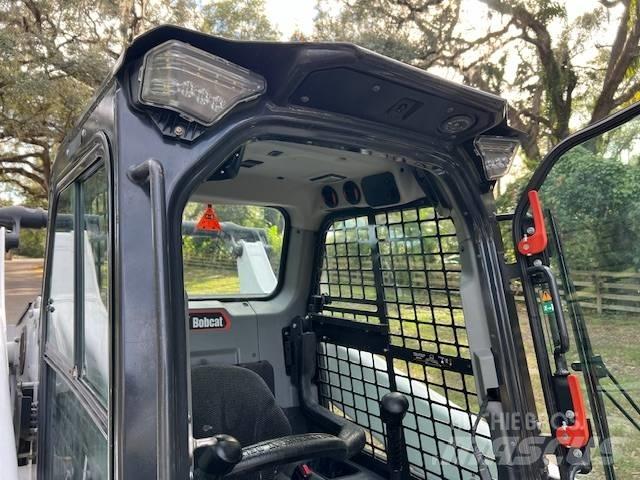 Bobcat T 66 滑移装载机