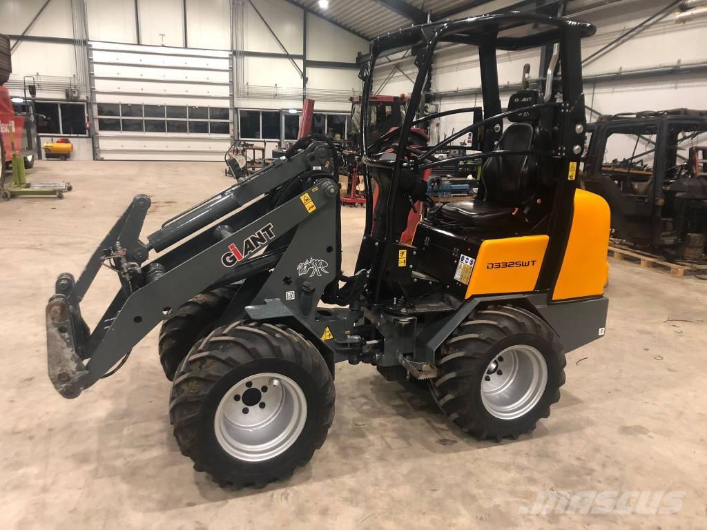 GiANT D 332 SWT 多功能装载机