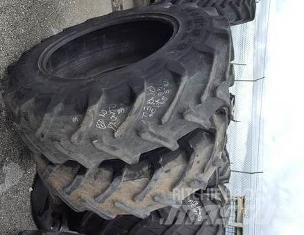  Pneus 13.6R28 轮胎、车轮、轮圈