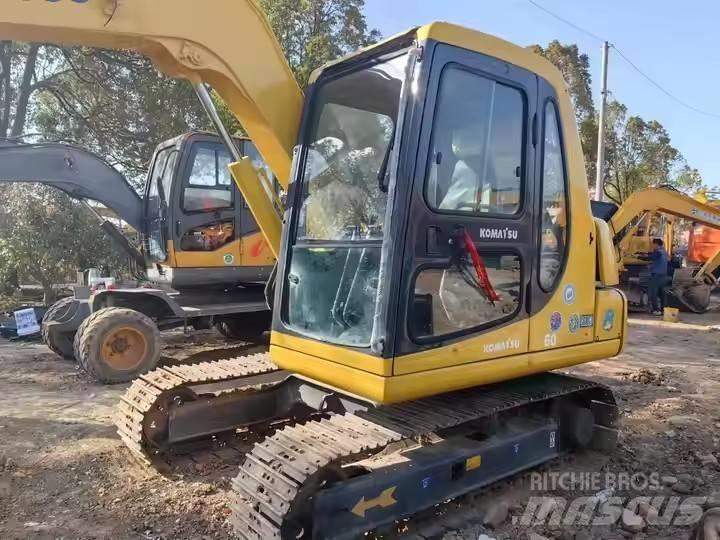 Komatsu PC60 履带挖掘机