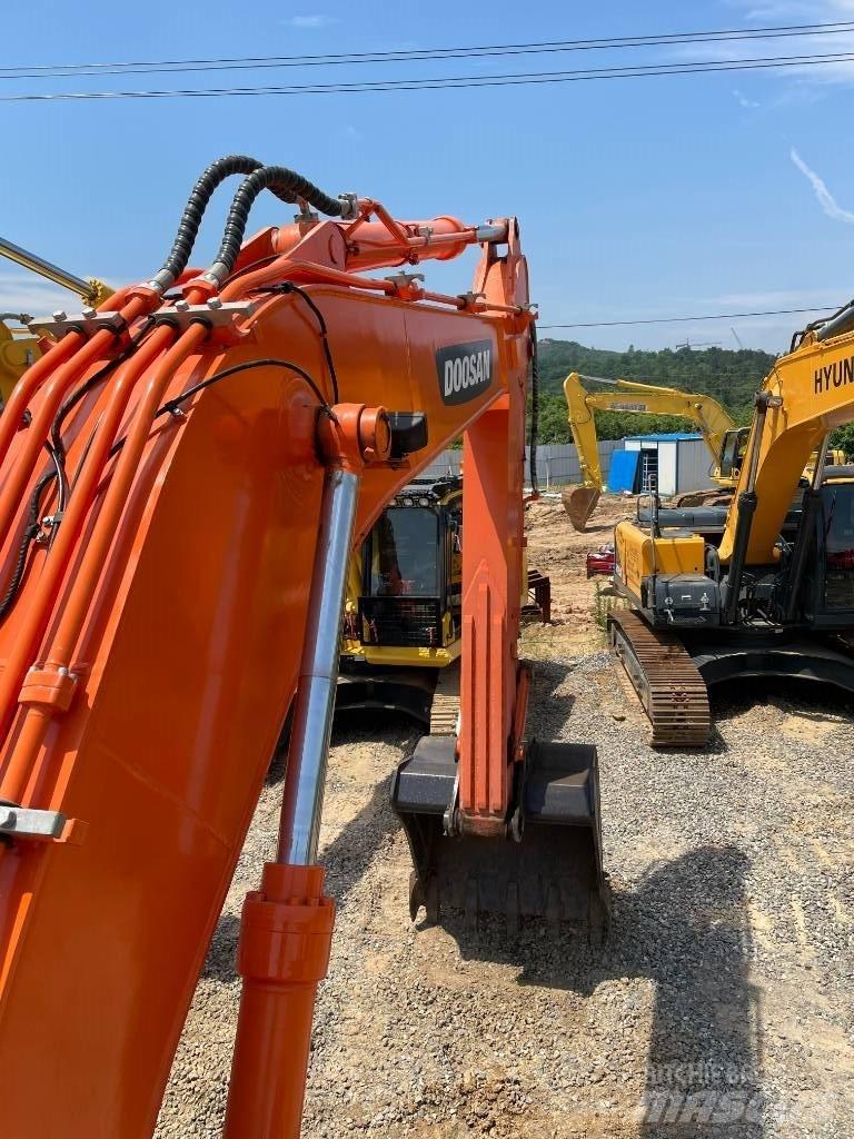 Doosan DX 260 履带挖掘机