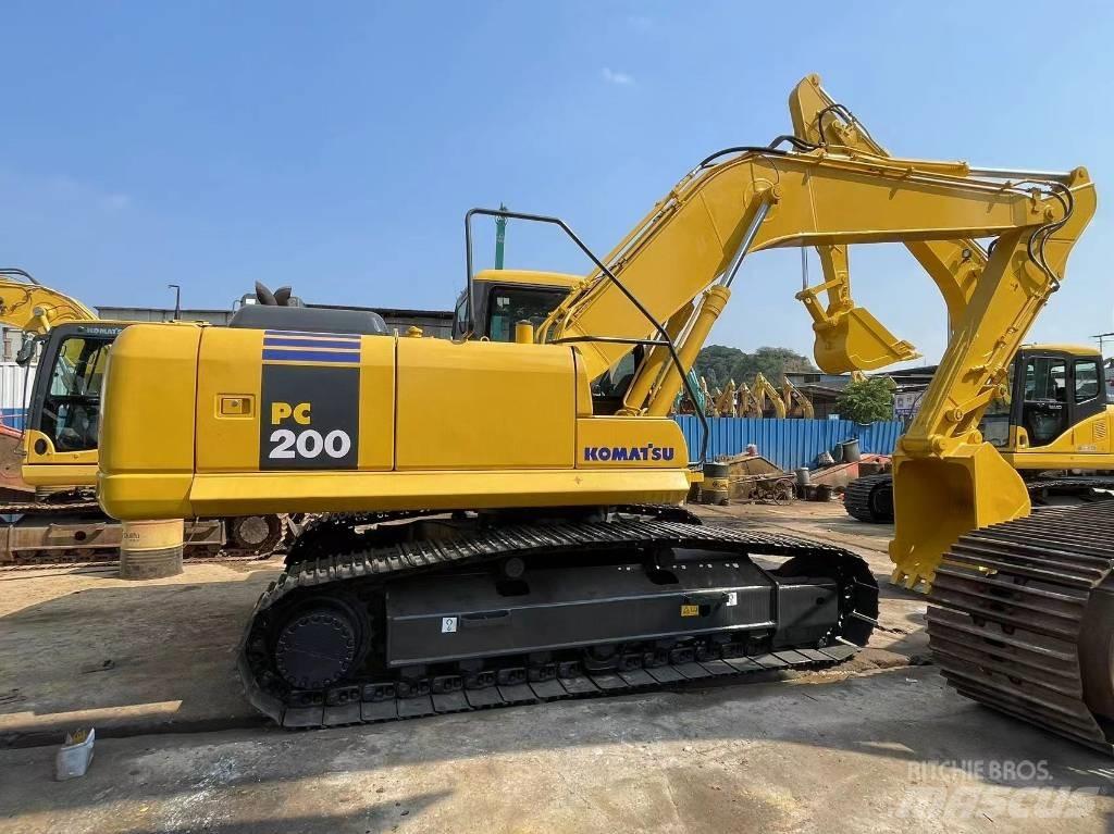 Komatsu PC 200-7 履带挖掘机