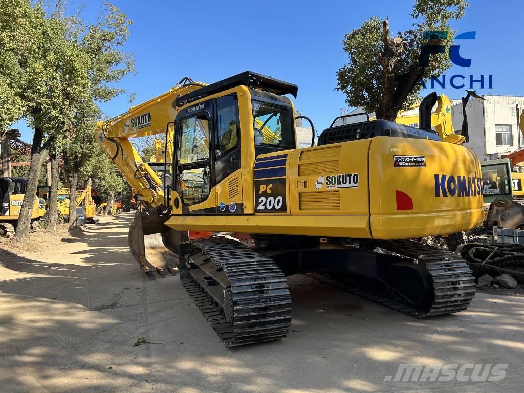Komatsu PC 200 履带挖掘机
