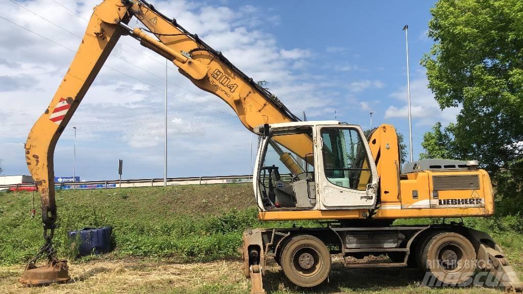 Liebherr A 904 C 轮式挖掘机