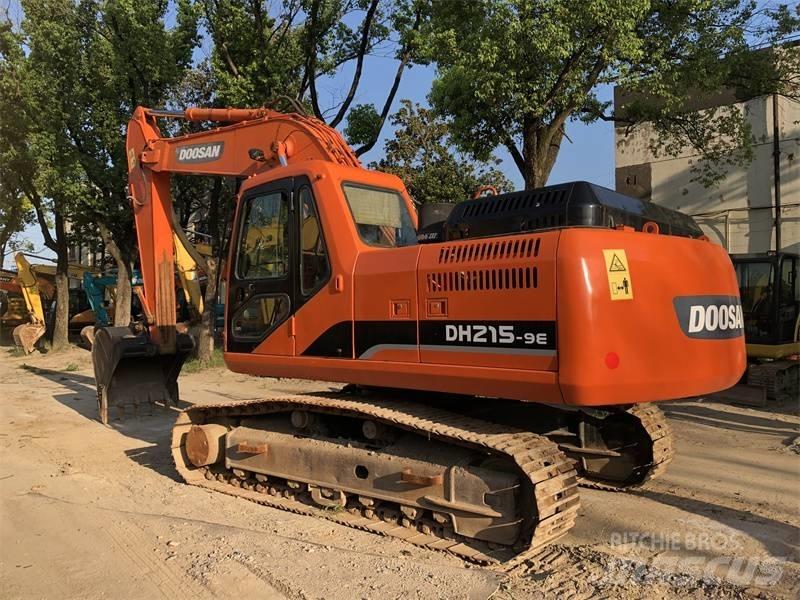 Doosan DH 215-7 履带挖掘机