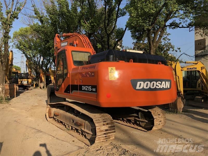 Doosan DH 215-7 履带挖掘机