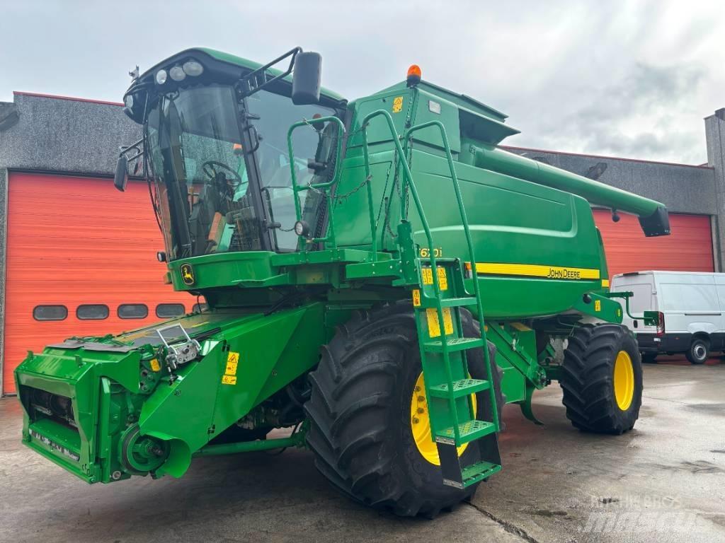 John Deere T 670 i 联合收割机