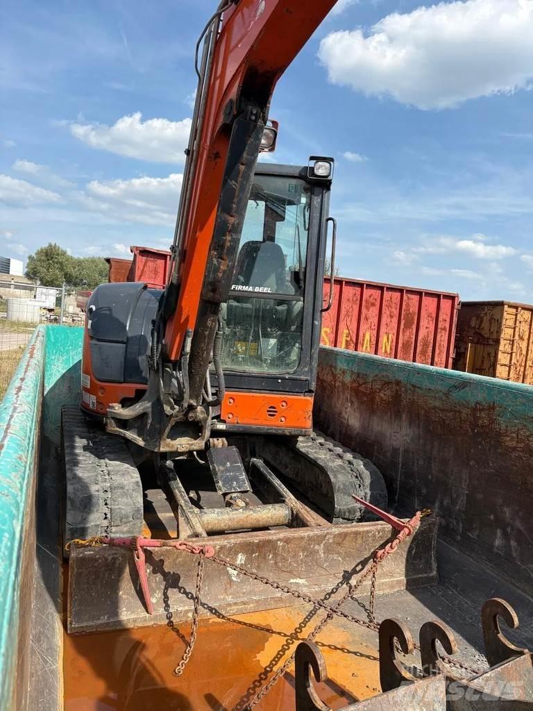 Hitachi ZX55U-5A 小型挖掘机