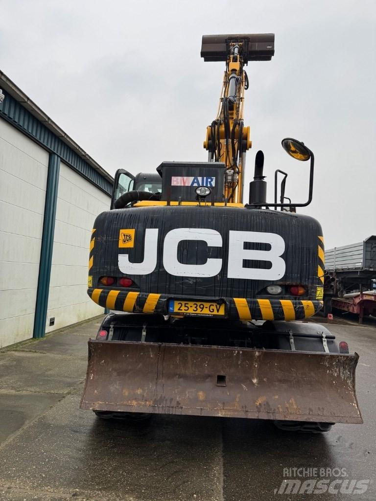 JCB 140w 履带挖掘机