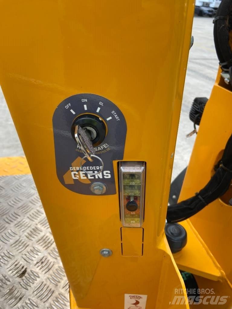 Knikmops KM 100 轮式装载机