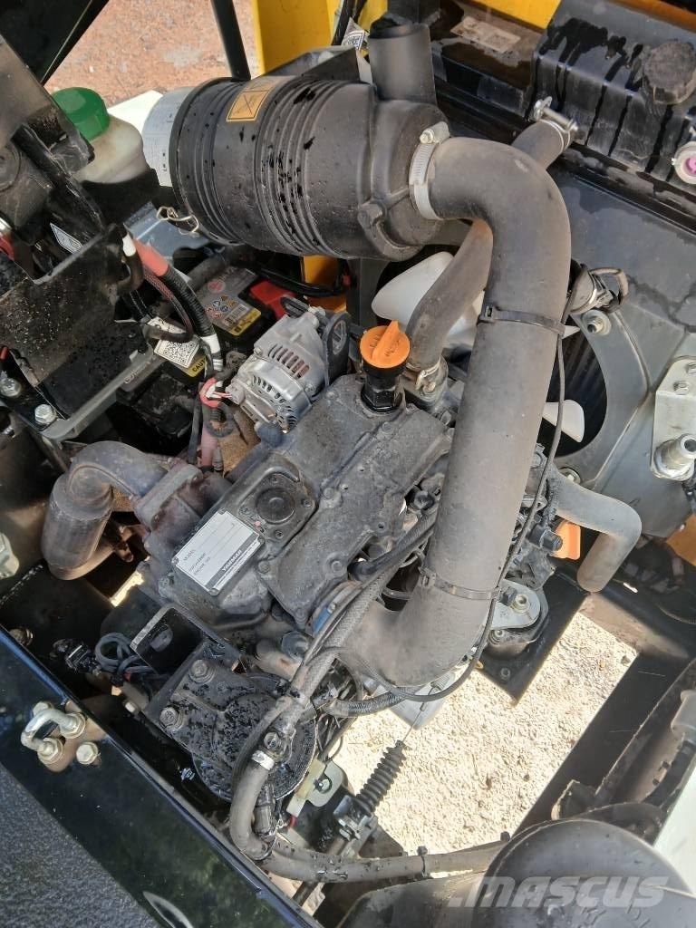 Wacker Neuson DW 30 翻斗车\公路型自卸车