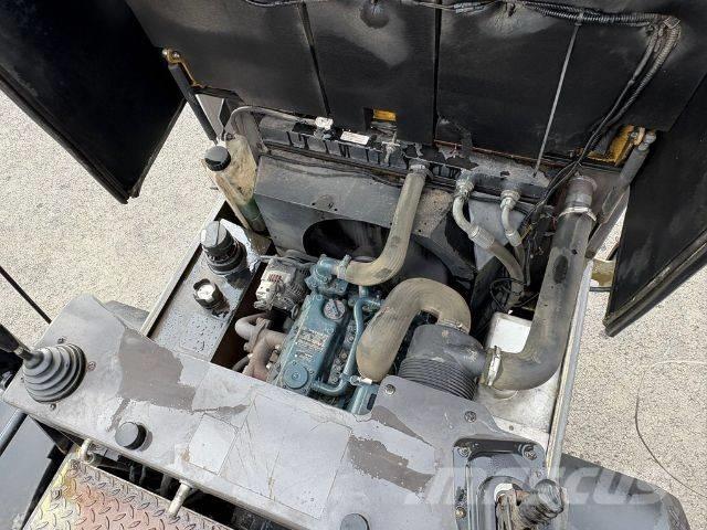 Mecalac TA 3 SH 翻斗车\公路型自卸车