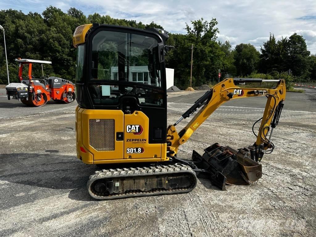CAT 301.8 小型挖掘机