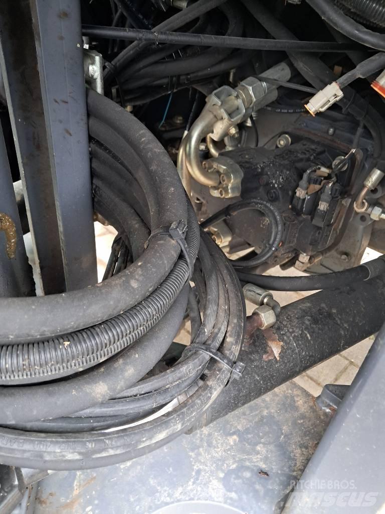 Terex TL 120 轮式装载机