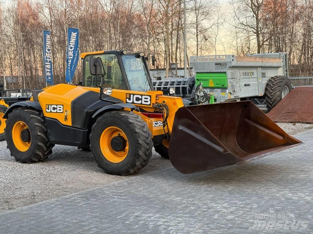 JCB 526-56 Agri 伸缩轮式装载机