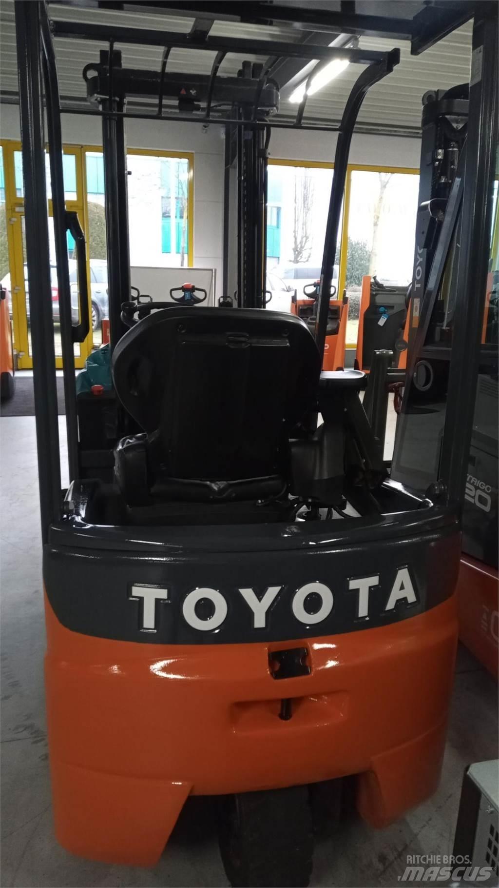 Toyota 7BEST13 电动叉车