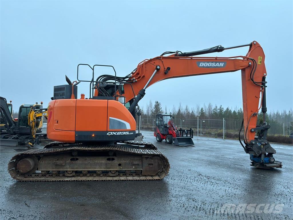Doosan DX235LCR-5 履带挖掘机