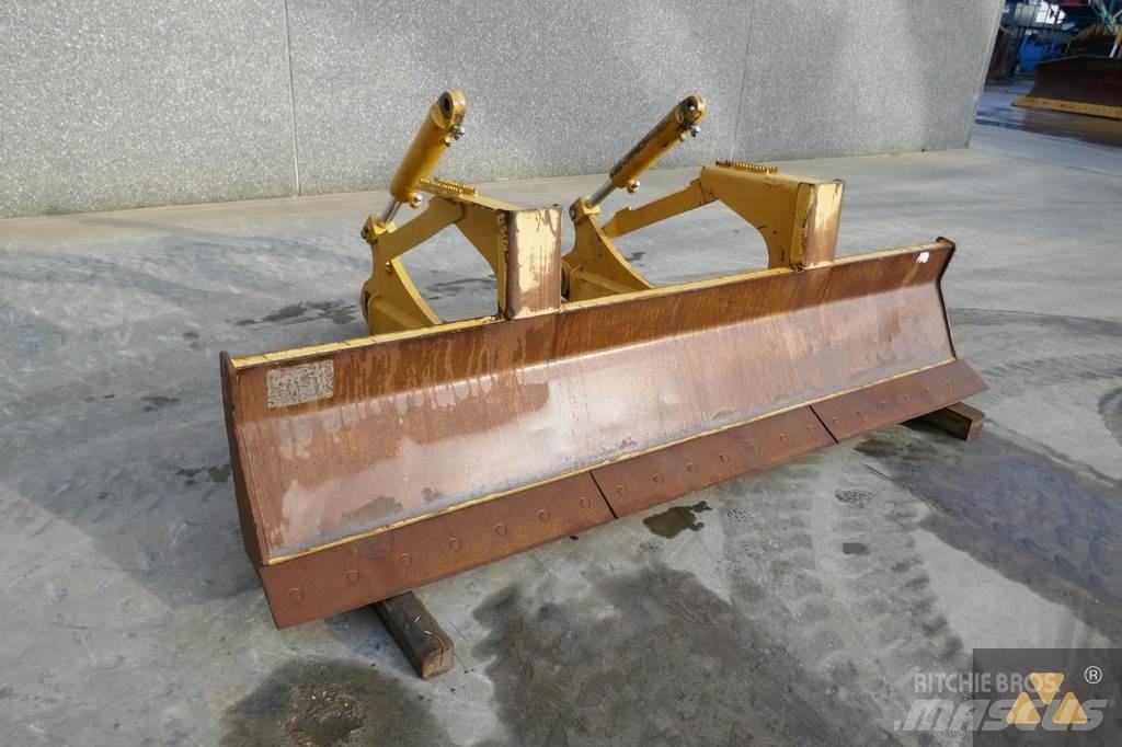 CAT Skidder blade 推铲