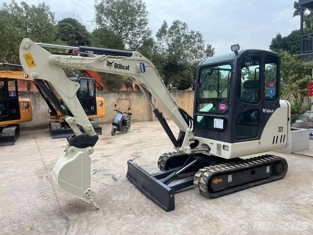 Bobcat 331 小型挖掘机