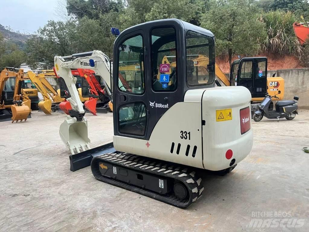 Bobcat 331 小型挖掘机