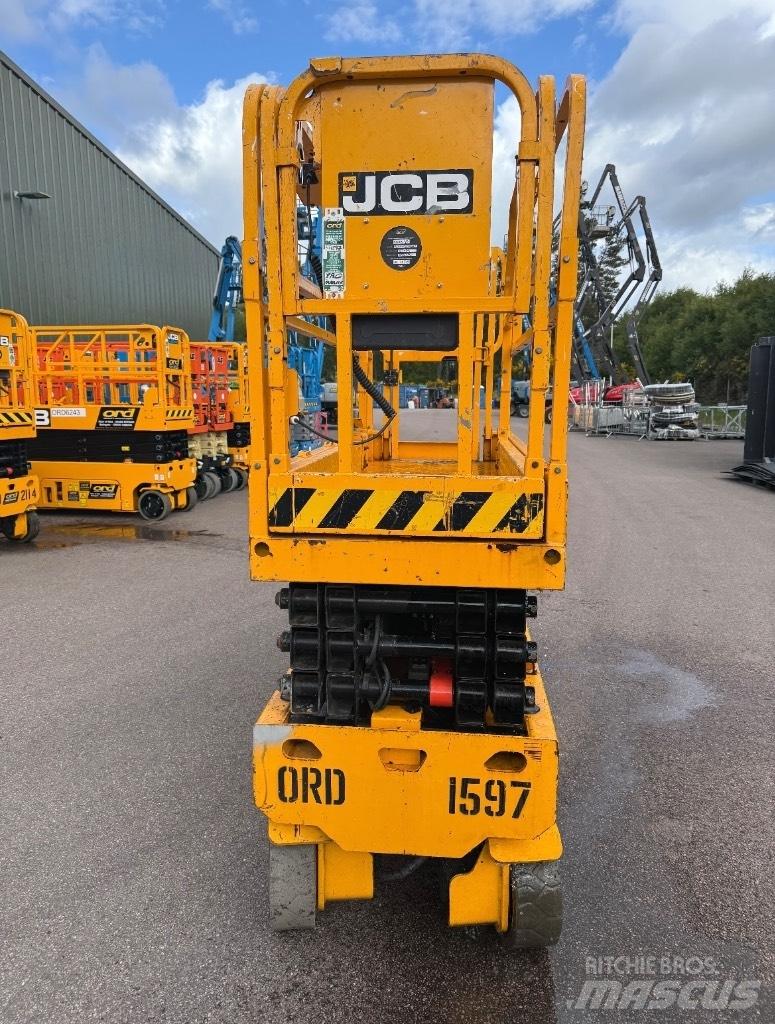 JCB S 2632 E 剪叉式升降机