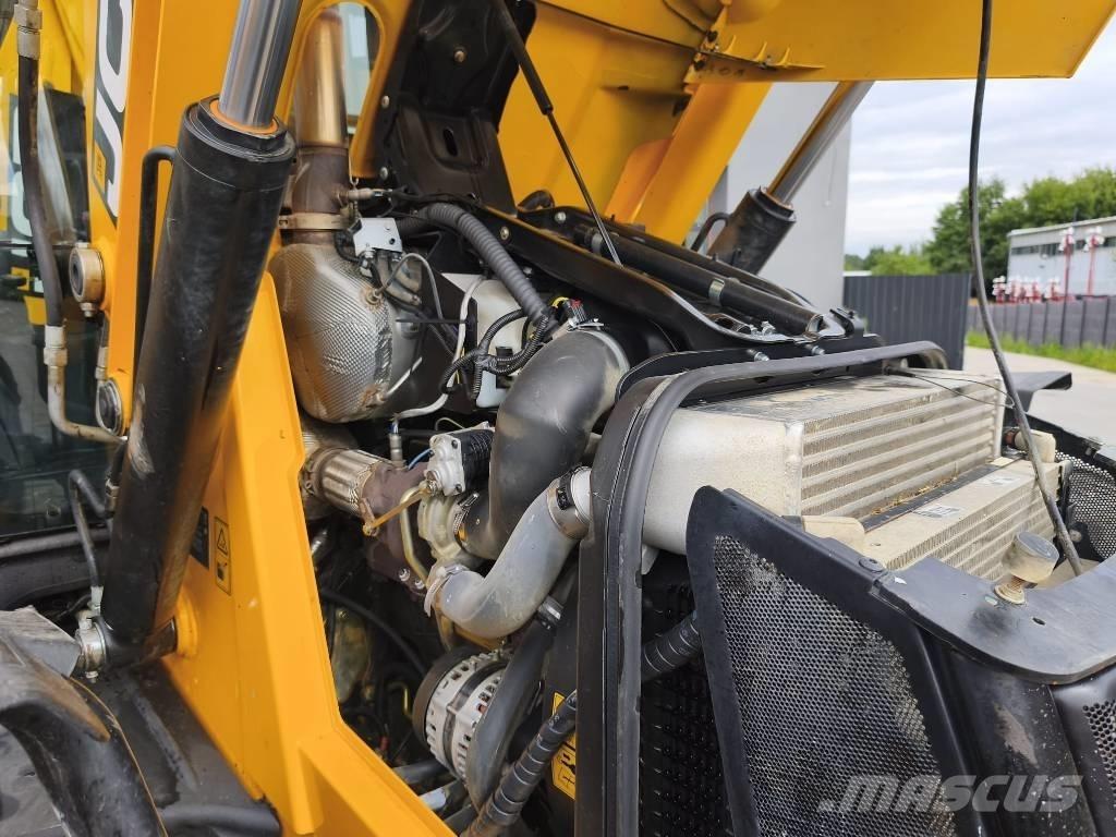 JCB 4 CX Pro 反铲装载机