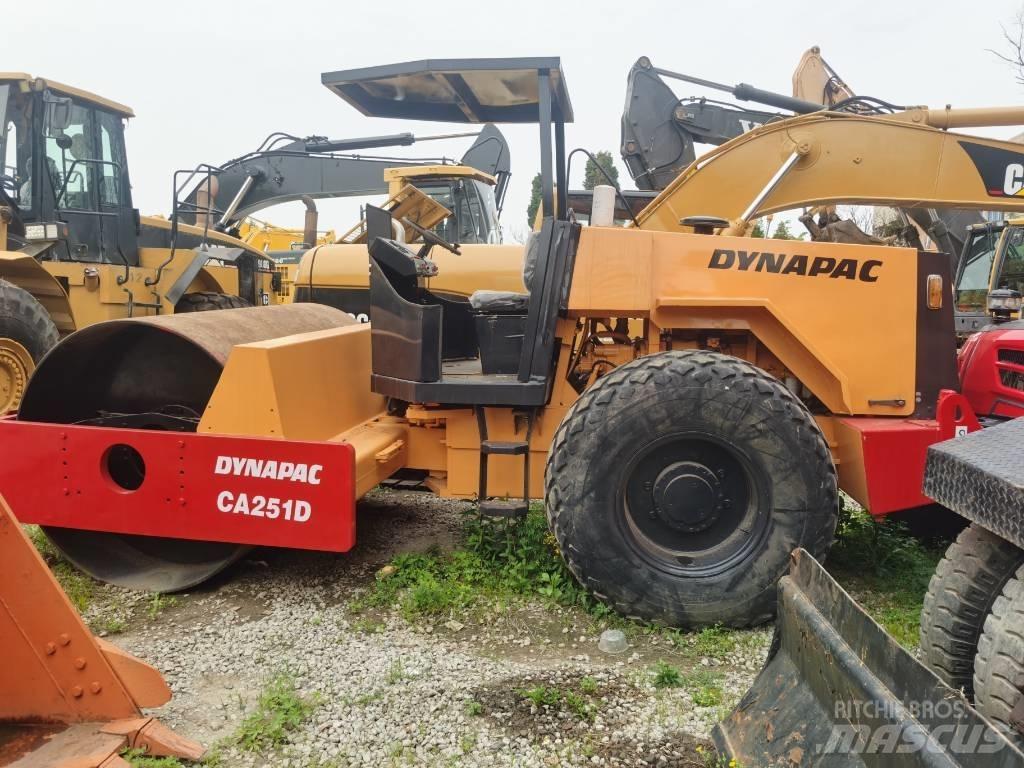 Dynapac CA 251 D 单轮压路机