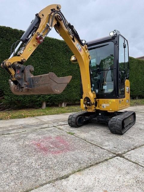 CAT 301.6 小型挖掘机