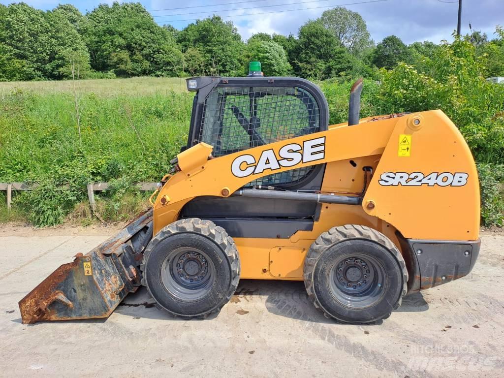 CASE SR 240 B 滑移装载机