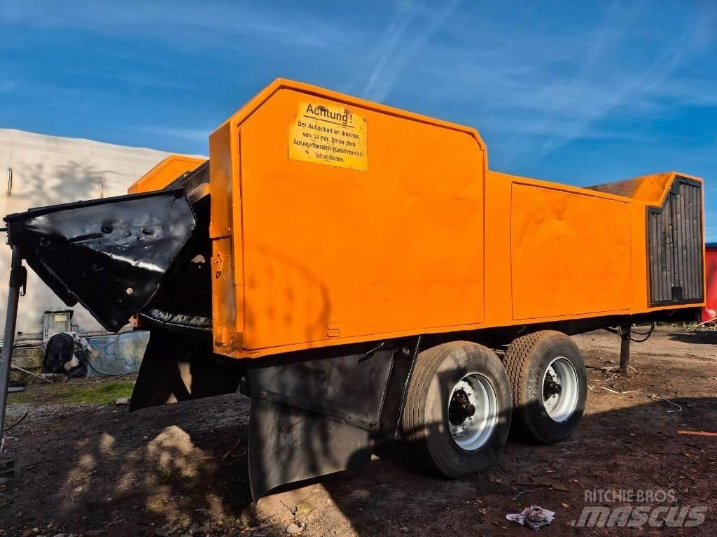 Doppstadt AK 330 废料粉碎机