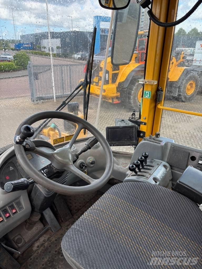 Volvo L 90 E 轮式装载机