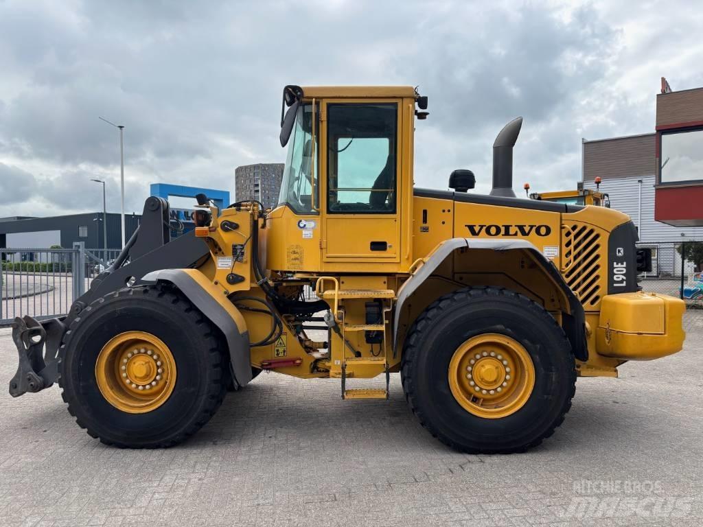 Volvo L 90 E 轮式装载机